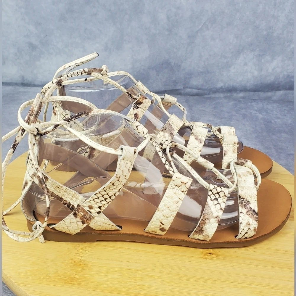 ALDO Womens Jaeryan Cream Gray‎ Leather Caged Strap Snake Print Flat Sandals 9